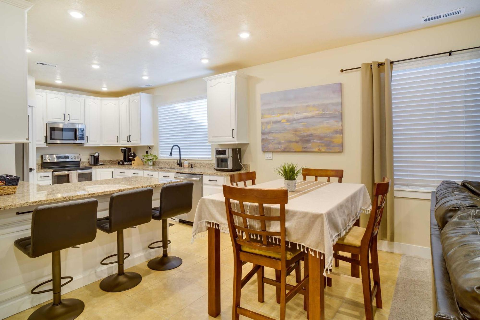 Contemporary Home With Grill Near Utah Lake! Saratoga Springs 외부 사진